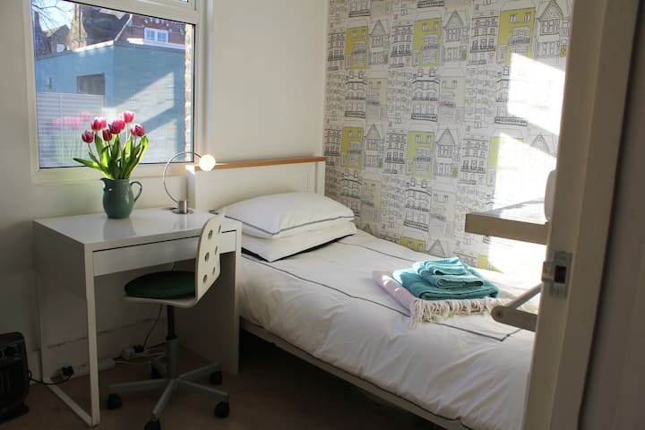 Cosy Sunny Single Room In Hackney! - Greenwich