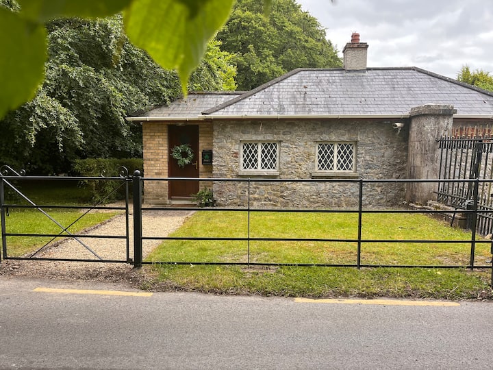 The Gate Lodge Cottage  At Emo Court - Portarlington, Ireland