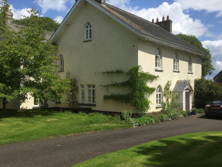 St Michael's House, A Two Bedroomed Suite - Crediton