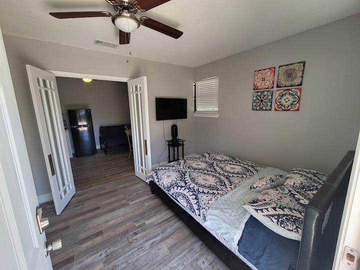 Modern&chic 1bed-apt. Dfw. 30% Off-longstays Yes! - Irving, TX