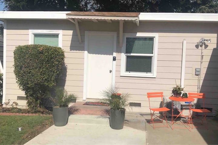 Private & Comfy Stay In East Sac (Pets Welcome! 🐾) - Sacramento