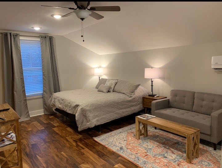 Charming Apartment Near The Historical  Square. - Oxford, MS