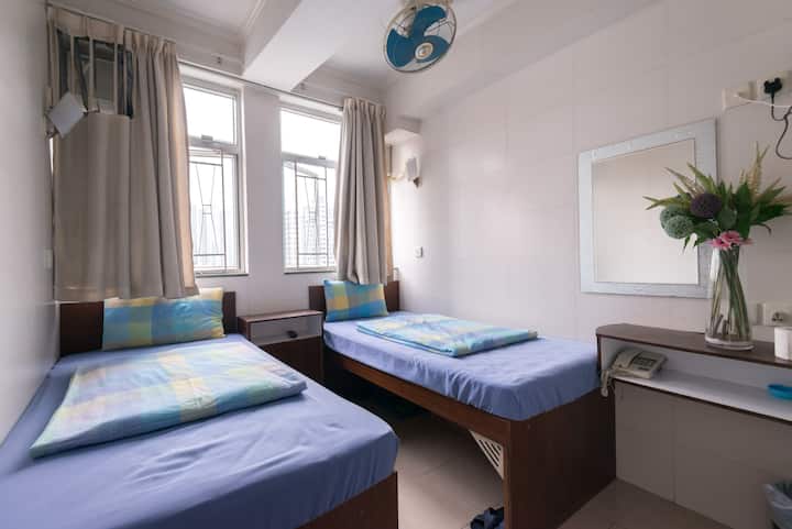 2 Single Beds W/ Bath, Near Mtr, #5 - 荃灣