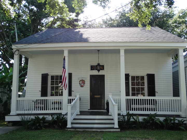 The Historic Cottage At Marine - Mobile, AL