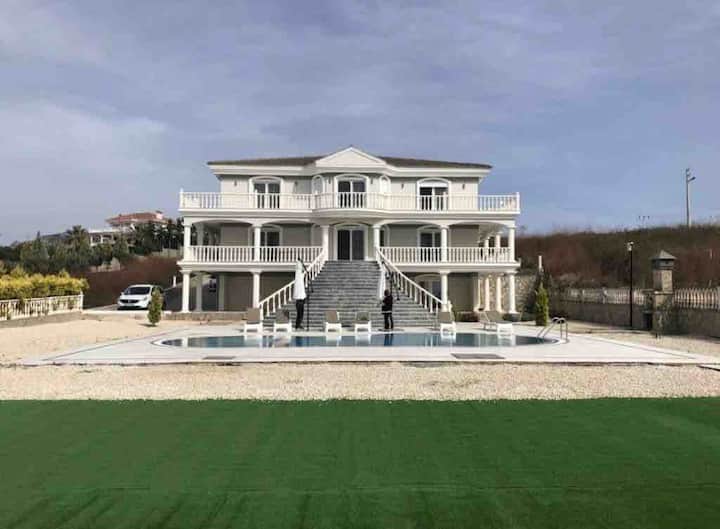 Lovely Villa Overlooking Long Beach And Samos - Kuşadası