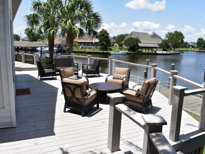 New Orleans Area 4br Waterfront Home, Boat Dock - Slidell, LA