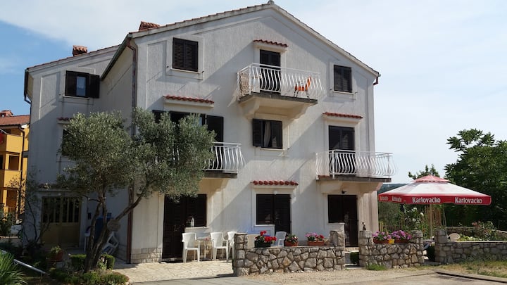 Rooms On ''Melin'' - Cres