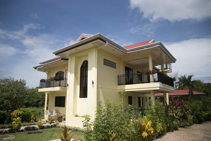 House In Cabilao Island. - Loon