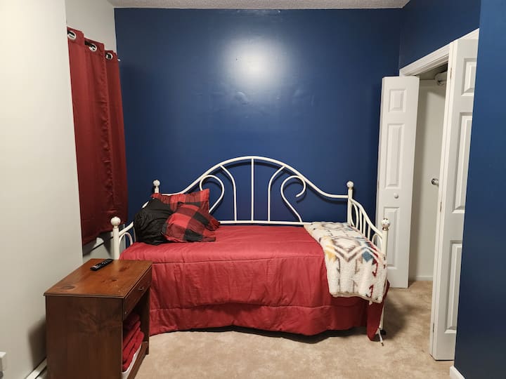 Private Bedroom #2 - Hartford, CT