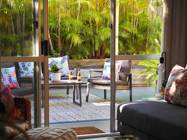 Leafy Beach Sanctuary In The Heart Of Noosa Heads - ノーサ・ヘッズ