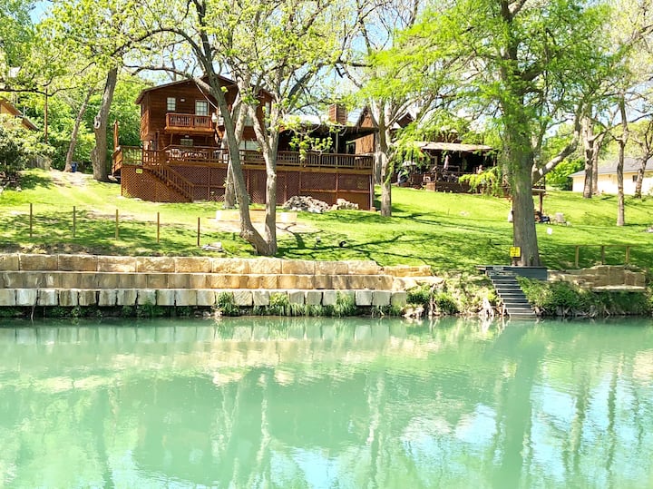 Little Ponderosa River Retreat- Luxury Guadalupe Riverfront Home! - Canyon Lake, TX