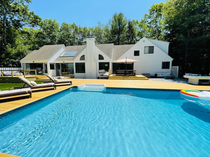 Private Luxury East Hampton Oasis W/pool - East Hampton, NY