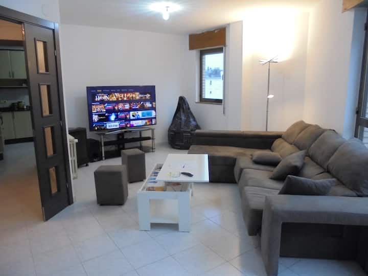 Modern Apartment With Terrace For Groups - Ponferrada