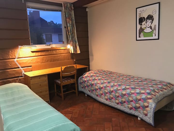 Cozy Room 2 Beds - Can Book 1 Or 2  Bed(s)! - Stockholm