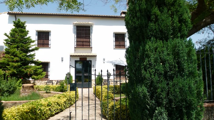 Alojamiento Rural En Andalucia - Marmolejo