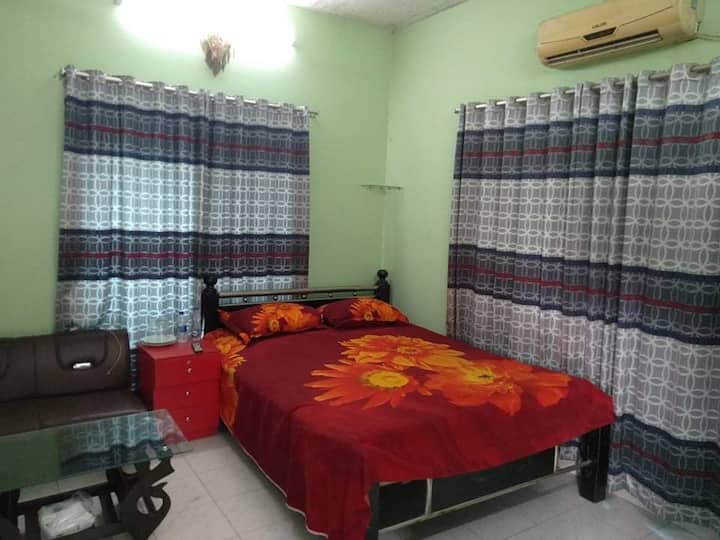 Cheerful 4-bedroom With Free Parking On Premises - Dhaka