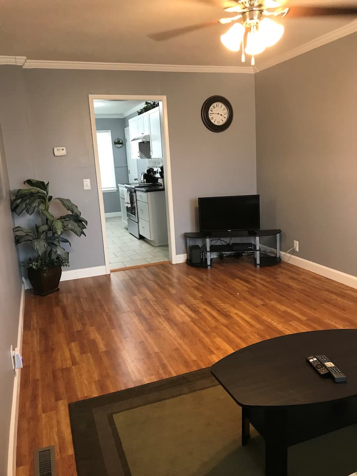 Updated And Affordable!!! - Wichita, KS