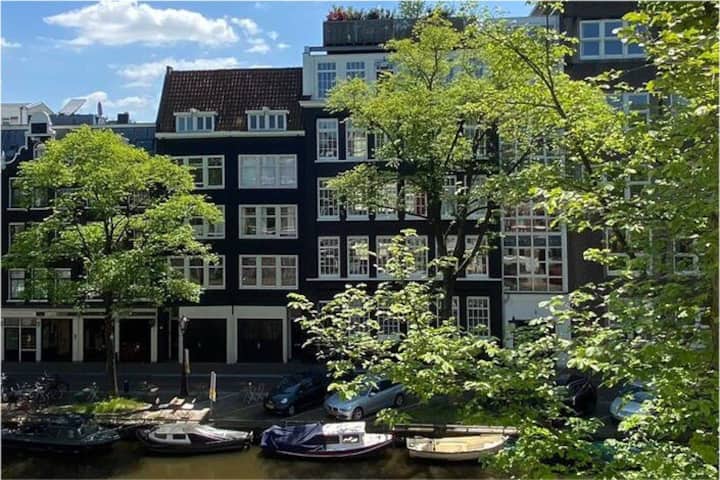 Entire City Center Apt With Canal View And Balcony - Amstelveen