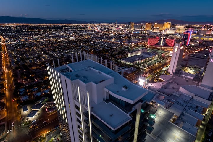 $20million Entire 59th Floor Vegas Palms Penthouse - Henderson, NV