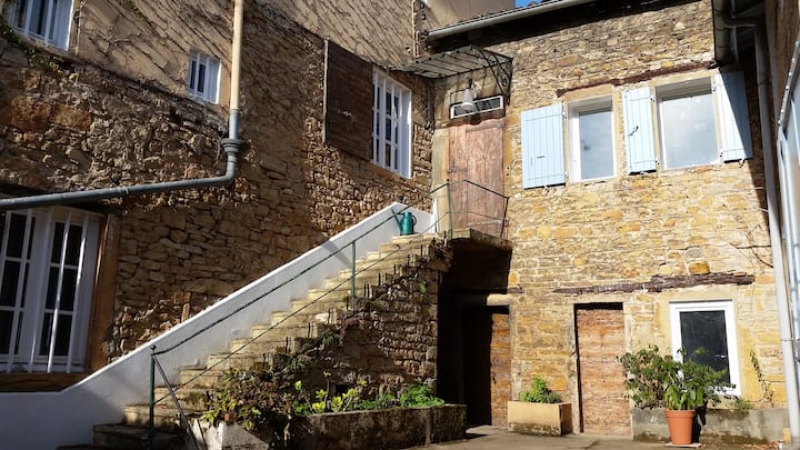 Chambre Cosy Et Calme Au Coeur Des Monts D'or - Neuville-sur-Saône