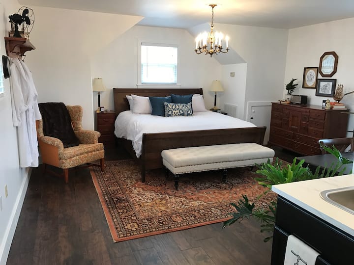 Nonesuch Guesthouse In Downtown Florence - Florence, AL