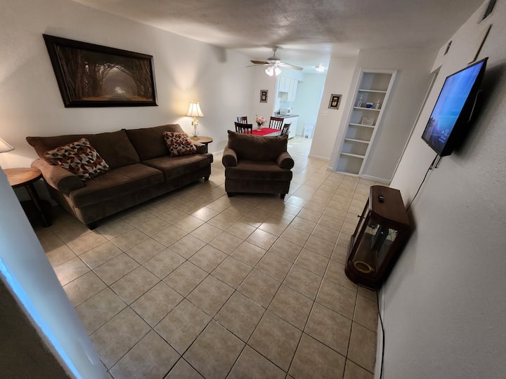 Homey Haven With Wi-fi And Pool - Harlingen, TX