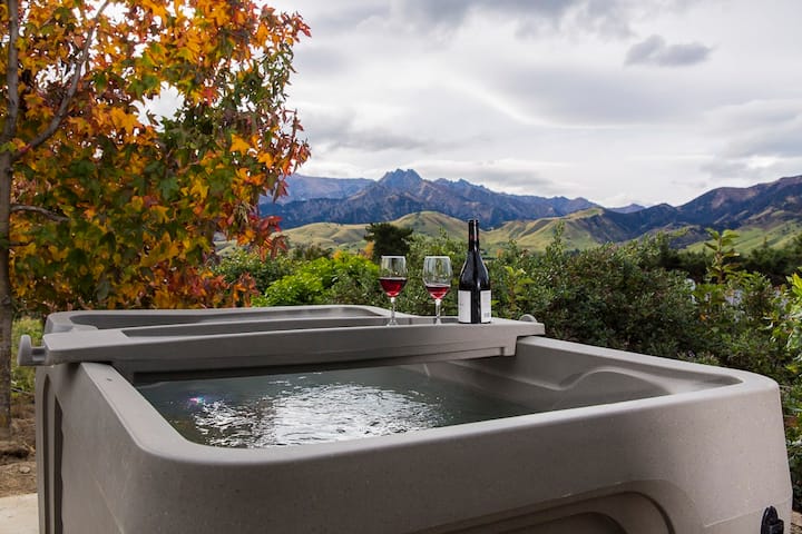 The Cosy Cabin With Stunning View And Private Spa - South Island