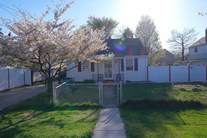 Small Family Home Close To Dc And Umd - Hyattsville