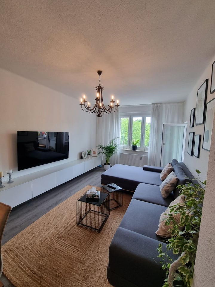 Lovely 2 Bedroom/family Friendly Appartment - Großpösna