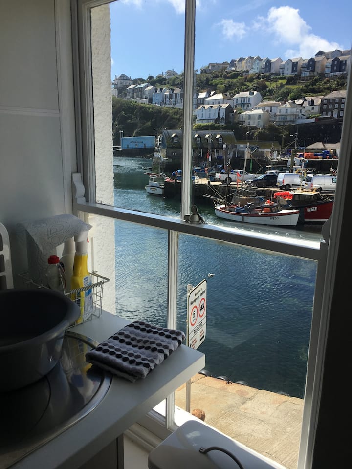 Right On The Harbour, Sweet Thunder, Mevagissey - Mevagissey