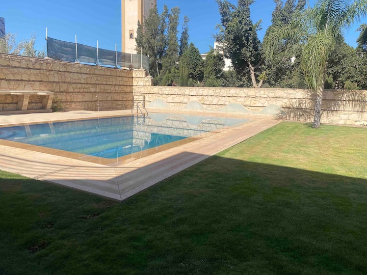Magnifique Villa De 1000m2 Avec Piscine Et Jardin - Agadir