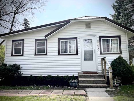 Caseville, MI Cottages at the Best Price cozycozy