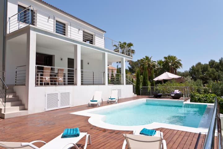 Modern Villa With Pool Near Purto Portals Marina - Palmanova, Spanien