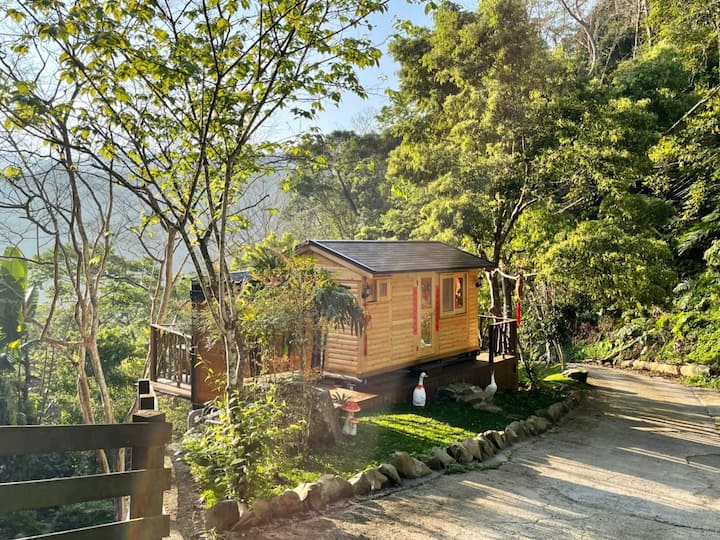 休閒獨立整區小木屋， 大草皮家庭聚會享受自然 - 新竹縣