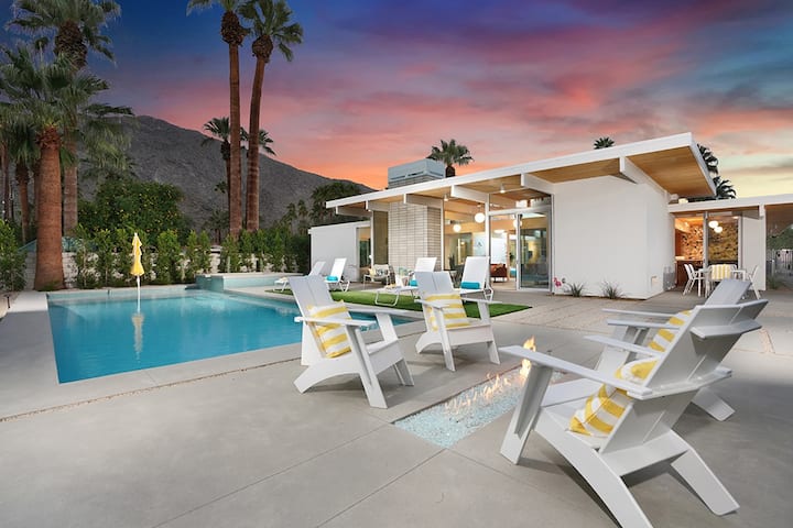 Nuevo Eichler Post & Beam Dream 5br Estate W / Saltwater Pool + Spa & Mountain Views! - Palm Springs