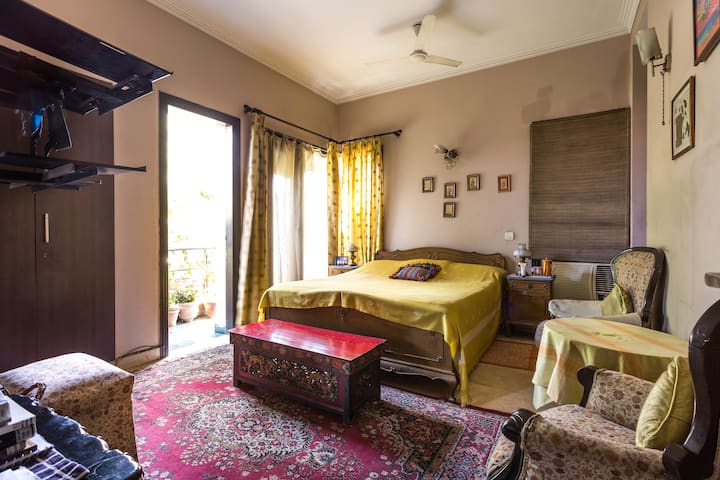 Peaceful Home Stay Stay In New Delhi | Superhost - 新德里