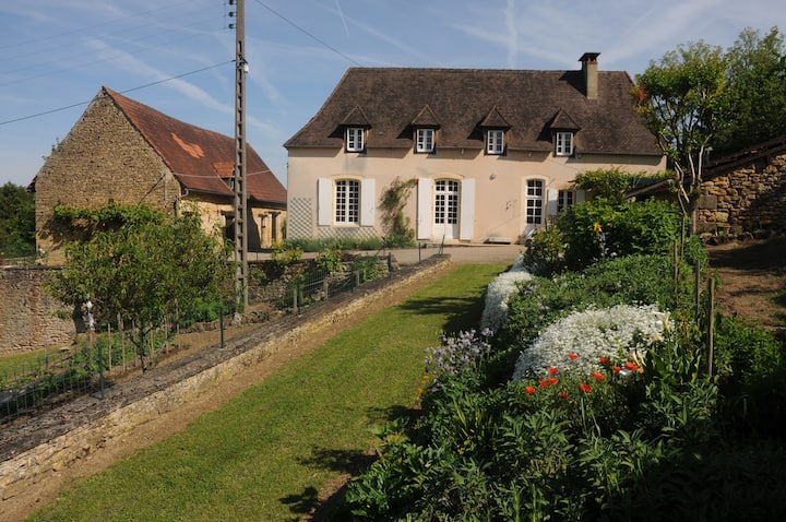 Calm And Country Family House 5 Mins Walk From Sarlat Town Center - Sarlat-la-Canéda
