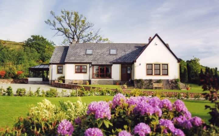Braeburn Cottage - Balloch