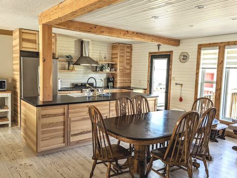 Pincher Creek Apartments and Condos For Rent cozycozy