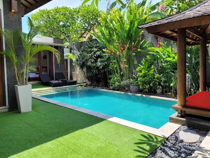2 Br Private Villa Central Canggu @ Batubolong St. - Bali