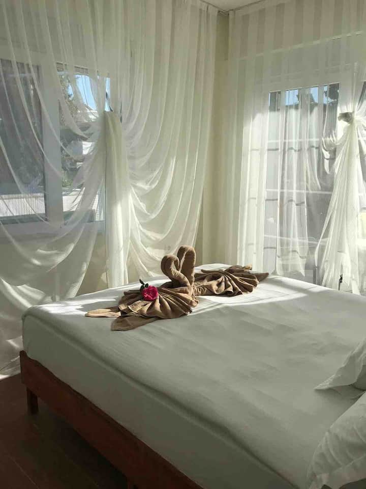 Villa Rose #1 - Two Bedroom Flat With Pool - Boğazkent