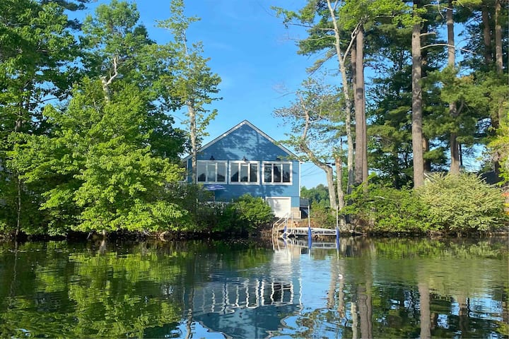 Johnson Point Cottages - “Blueberry” Lakefront! - ロンドンデリー, NH