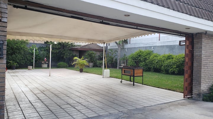 Large Residence With Beautiful Pool (No Events) - Monterrey