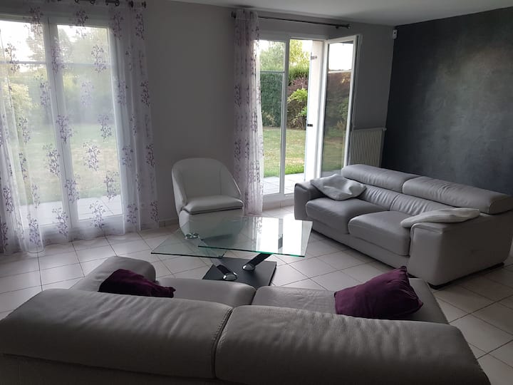 Maison 3 Rooms Lits Doubles, 2 Sdb Privatives. - Rambouillet