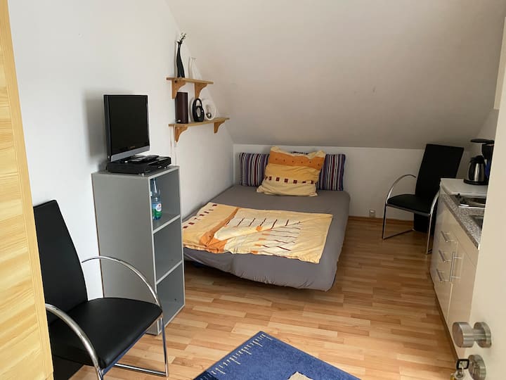 1 Zimmer-appartement/ Bad + Küche - Coburg