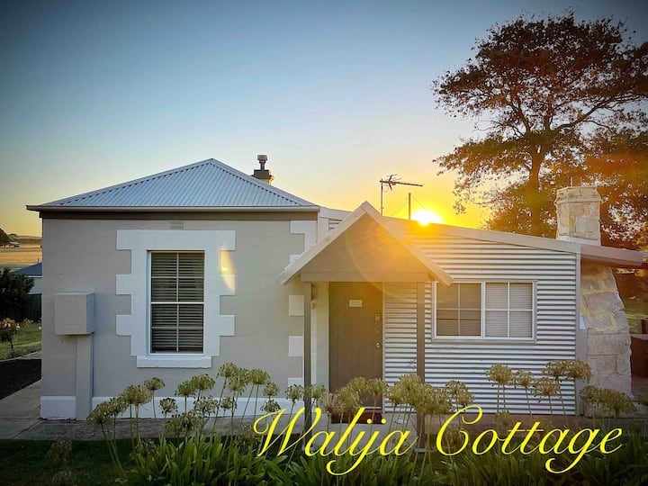 Walija Cottage ‘Everyone’s Friend’ Welcomes You. - Mount Gambier