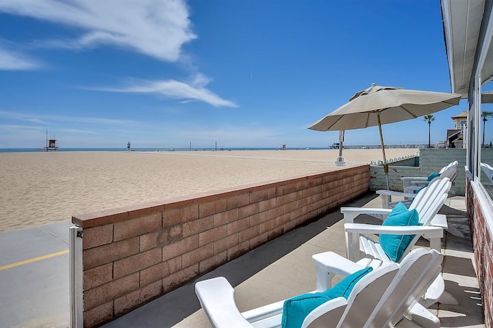 17th St - Two Beachfront Bungalows On The Sand - Costa Mesa, CA