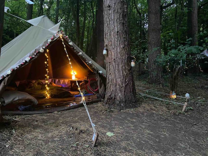 Bell Tent Glamping
Single Unit, Self Contained. - Redhill