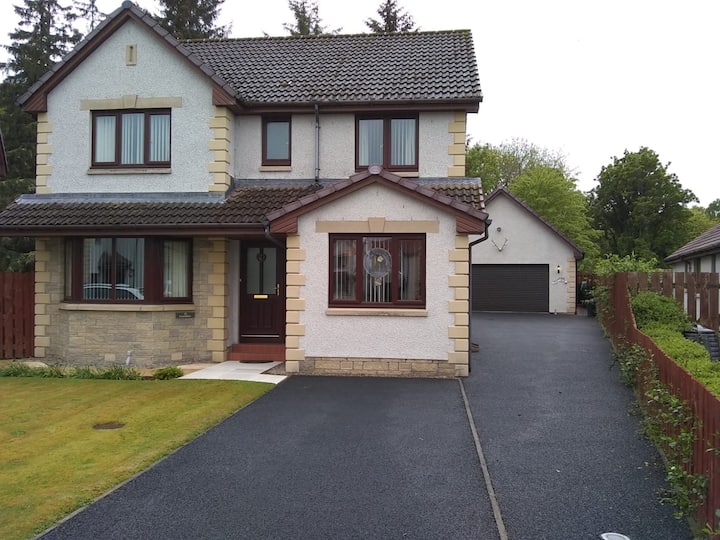 Easabhal - 39 Holm Dell Road, Inverness Iv24gs - Inverness