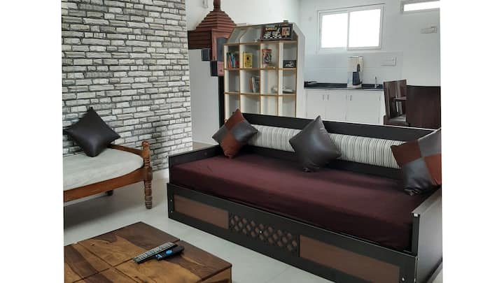 ‘Bhandaara’ - Urban Stay - Service Apartment 2bhk - Chikmagalur